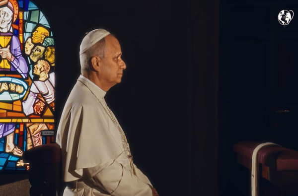 Tháng Tư : Đức Lêô XIV Mời Gọi Cầu Nguyện Cho Các Linh Mục Đang Gặp Khủng Hoảng